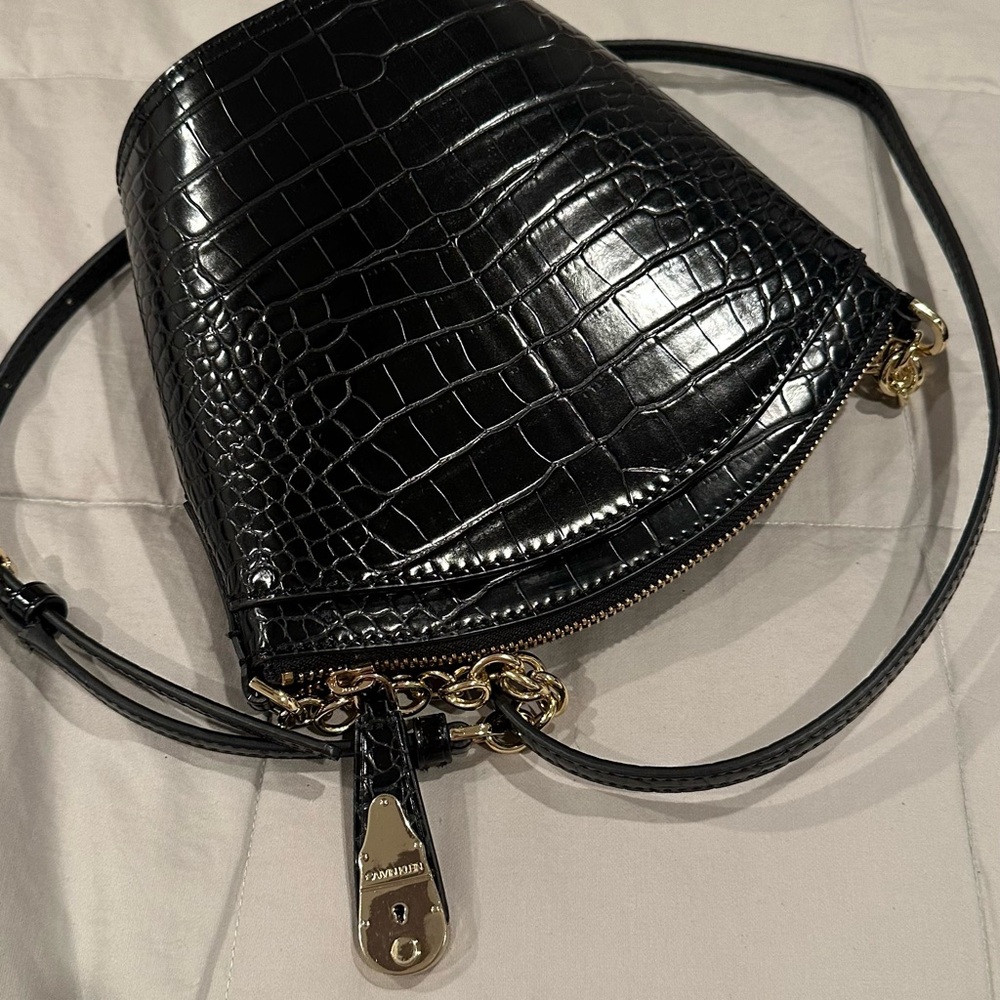 Calvin Klein crossbody bag, like new.